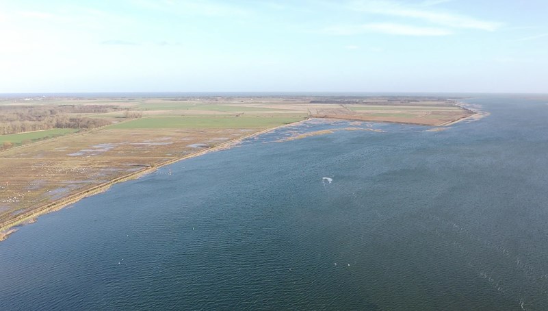 The project area south of Lovnkær. At high tide, the dike’s position and the fjord’s boundary are clearly visible.